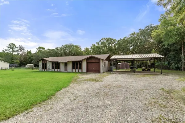 1931 S Colonial Avenue, Homosassa, FL 34448