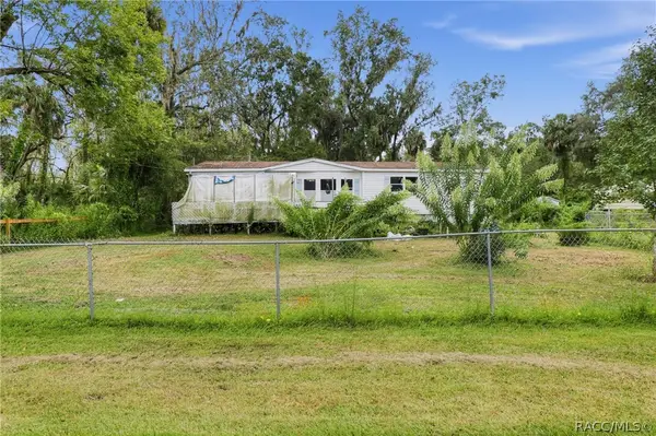 Address Withheld By Seller, Homosassa, FL 34448