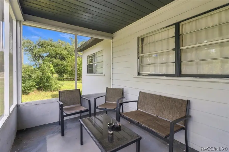 557 NE 8th Avenue, Crystal River, FL 34428 - #3