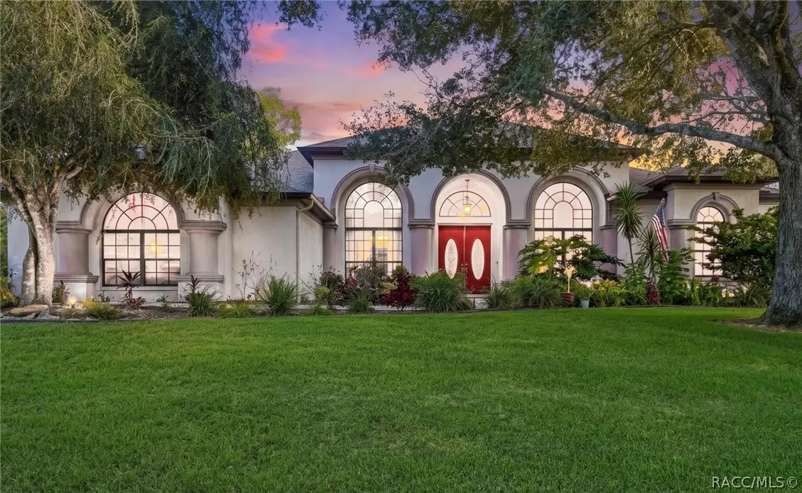 5 Pagoda Court N, Homosassa, FL 34446 - #1