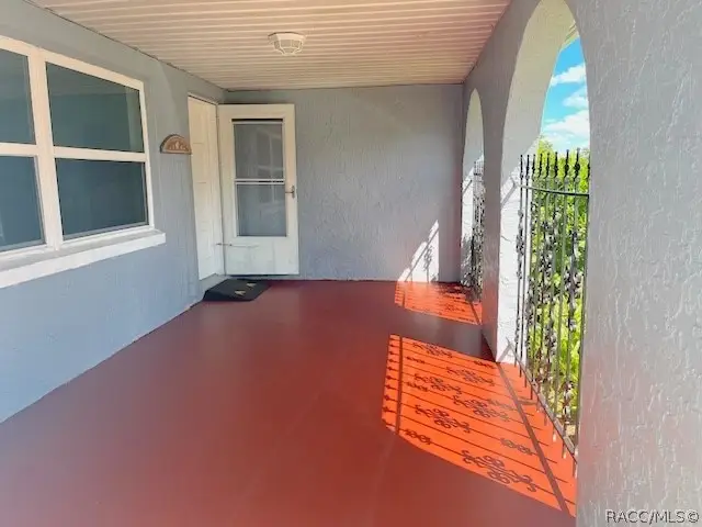 80 S Columbus Street, Beverly Hills, FL 34465 - #2