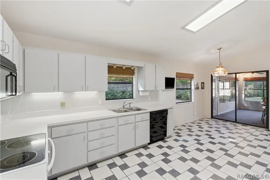 6268 W Weston Drive, Crystal River, FL 34429 - #2