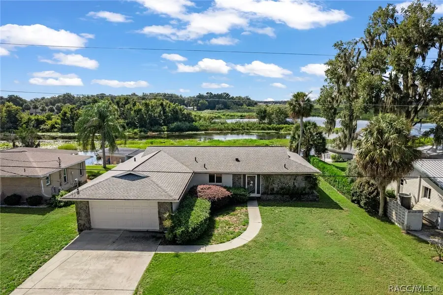 9122 E Point O Woods Avenue, Inverness, FL 34453 - #2