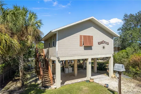 12009 W Gulf Breeze Court, Crystal River, FL 34429
