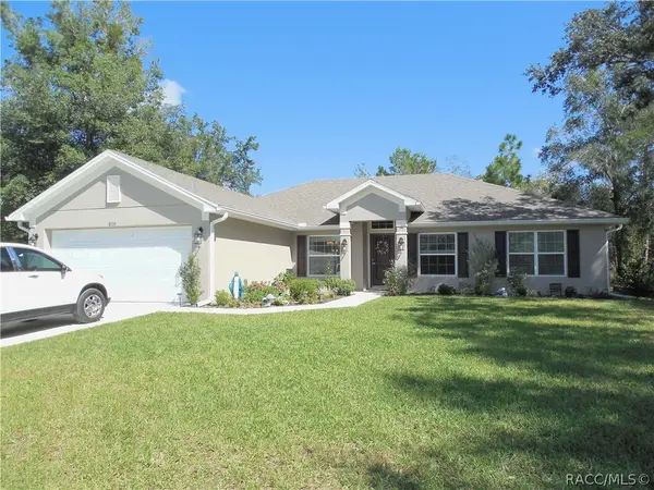 8135 N Isben Drive, Dunnellon, FL 34433