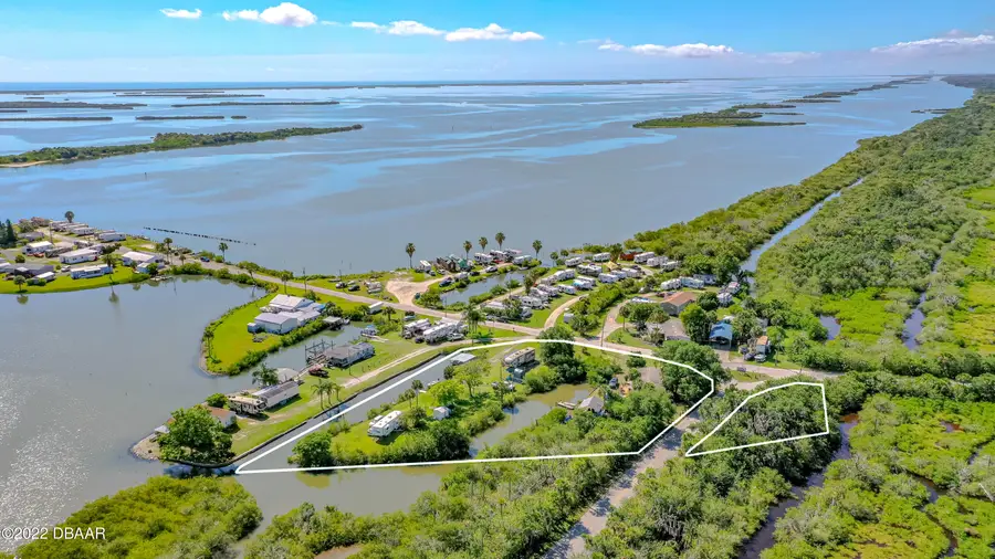 416 E Halifax Avenue, Oak Hill, FL 32759 - Image #2