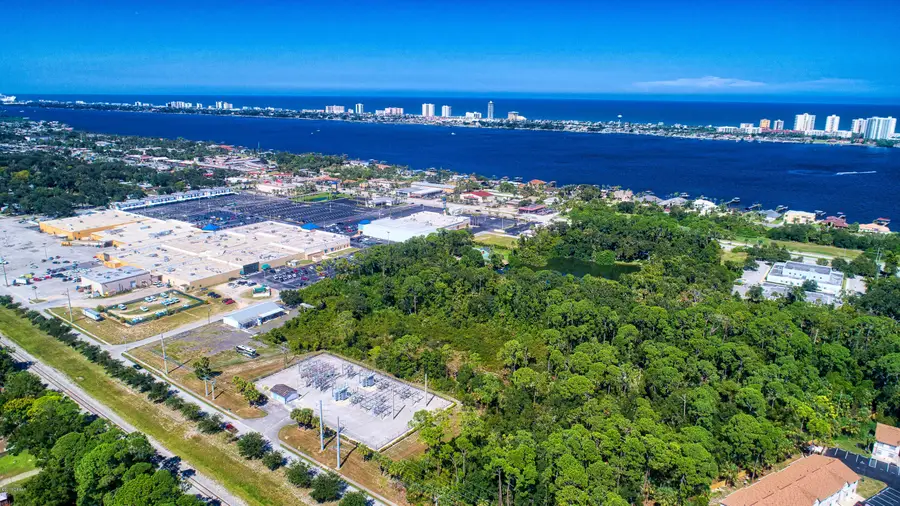 2538 S Ridgewood Avenue, South Daytona, FL 32119 - Image #3