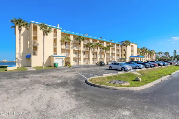 3131 S Ridgewood Avenue #101, South Daytona, FL 32119