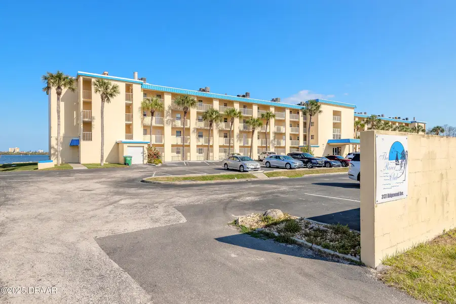 3131 S Ridgewood Avenue #101, South Daytona, FL 32119 - Image #2