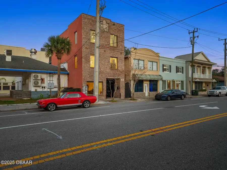 307 S Palmetto Avenue, Daytona Beach, FL 32114 - #2