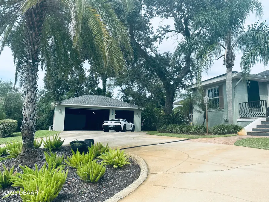 1608 N Halifax Avenue, Daytona Beach, FL 32118 - Image #3