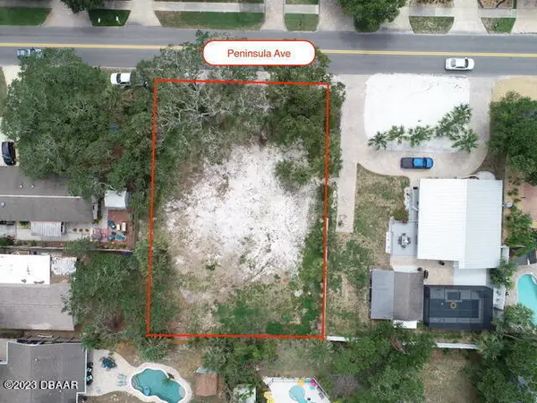 437 S Peninsula Avenue, New Smyrna Beach, FL 32169