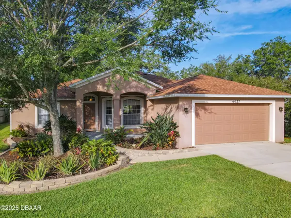 6037 Whispering Trees Lane, Port Orange, FL 32128