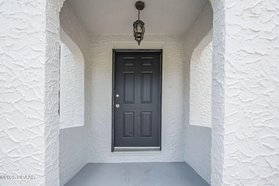 216 Earl Street, Daytona Beach, FL 32118 - #3