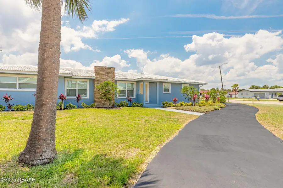 1032 Bel Aire Drive, Daytona Beach, FL 32118 - Image #2