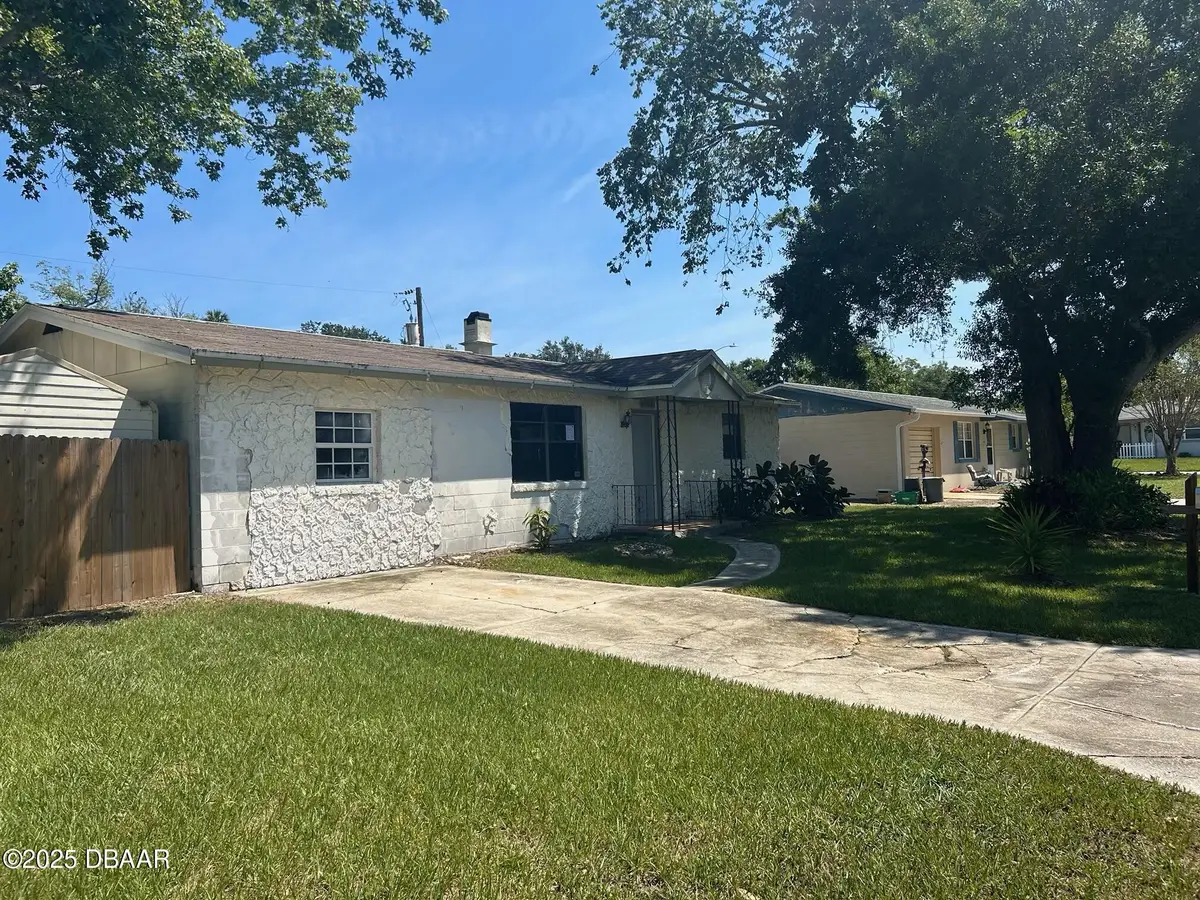 333 Linda Circle, South Daytona, FL 32119 - Image #1