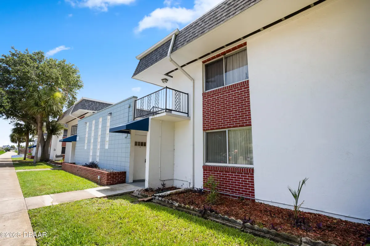 303 Ridge Boulevard #110, South Daytona, FL 32119 - #1