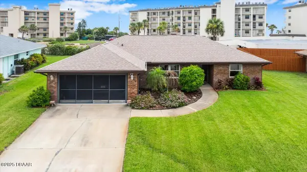 19 Island Cay Drive, Ormond Beach, FL 32176