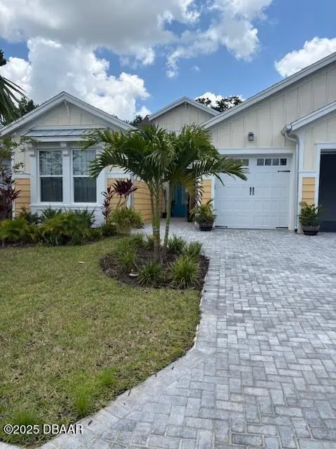 100 Hang Loose Way, Daytona Beach, FL 32124