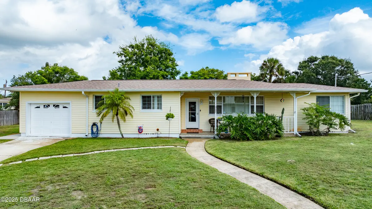 307 Manhattan Avenue, Daytona Beach, FL 32118 - #1