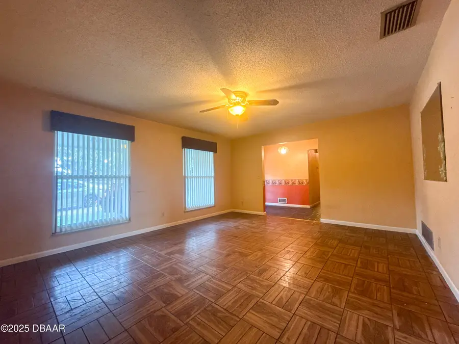 814 Reed Canal Road, South Daytona, FL 32119 - Image #3