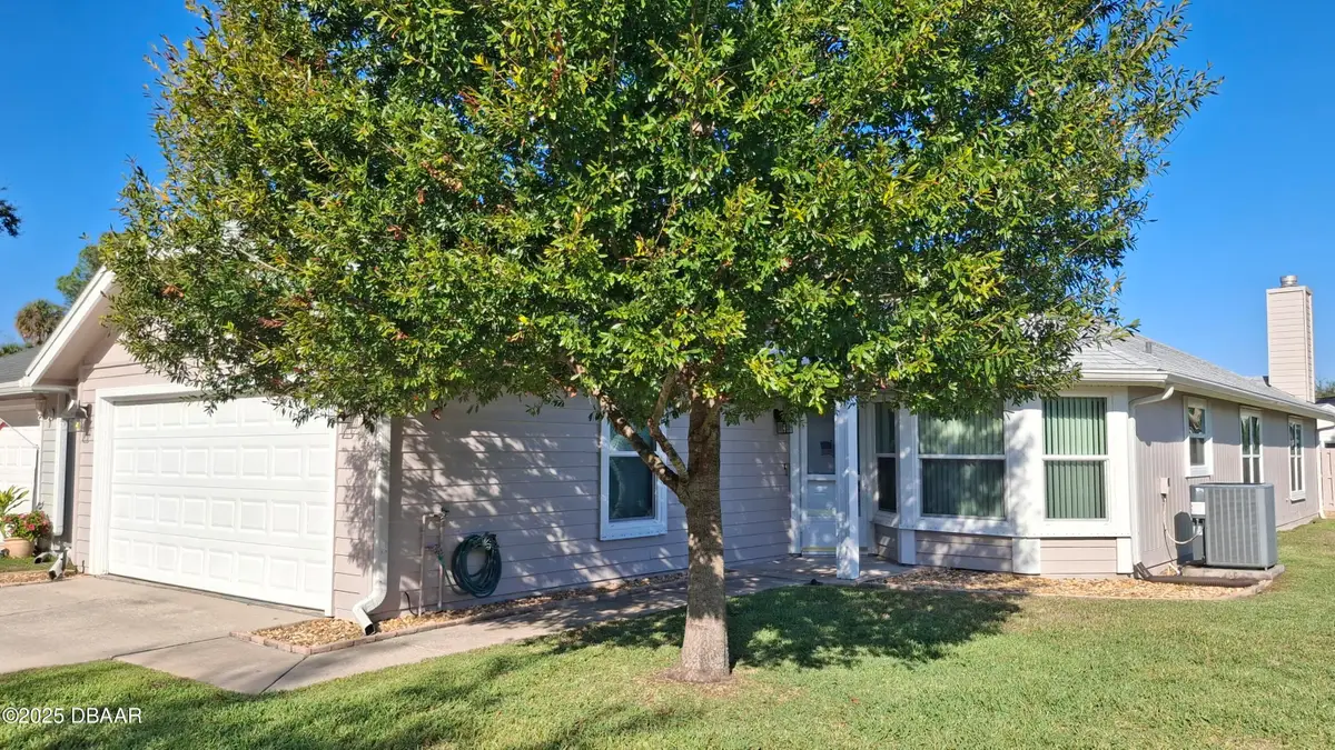 982 Breezemont Court, Port Orange, FL 32127 - Image #1