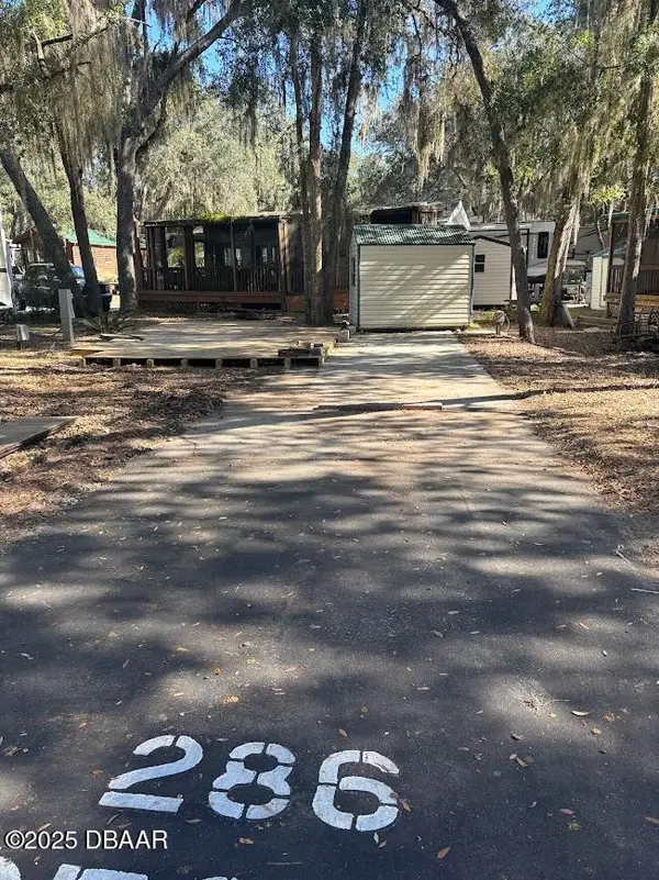 25287 NE 139th (lot 286) Lane, Salt Springs, FL 32134