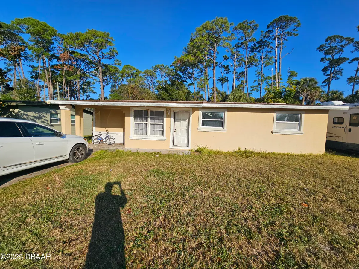 538 Brook Circle, South Daytona, FL 32119 - Image #1