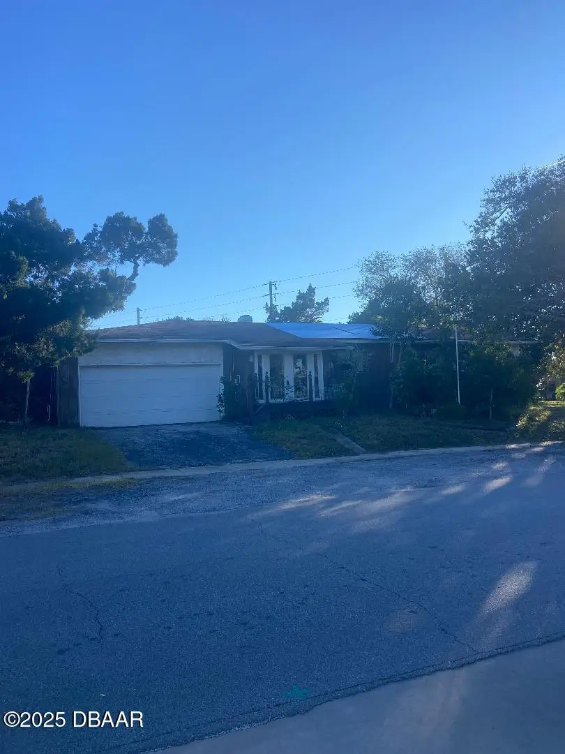 1916 N Halifax Avenue, Daytona Beach, FL 32118 - Image #1