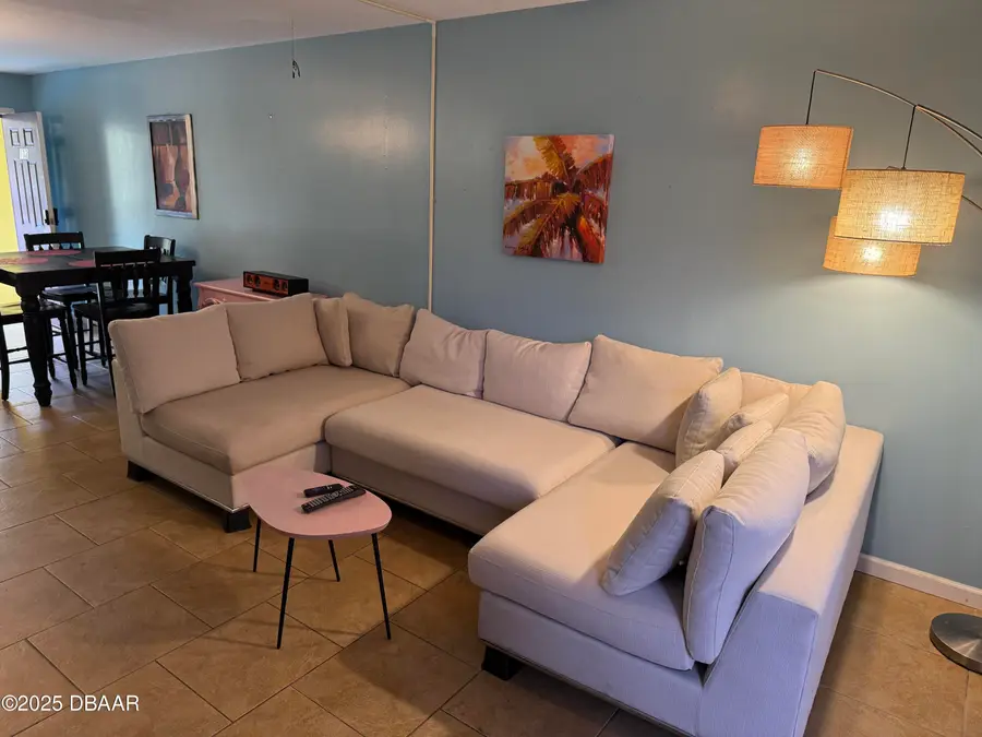 216 Glenview Boulevard #102, Daytona Beach, FL 32118 - Image #3