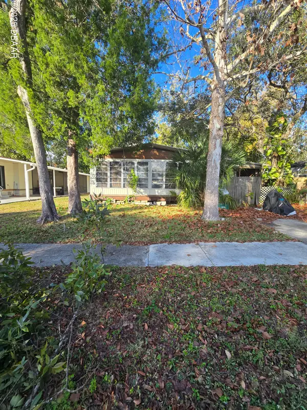 8 Golden Gate Circle, Port Orange, FL 32129