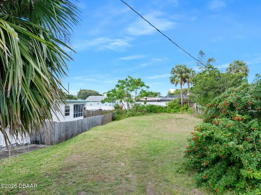 339 Manhattan Avenue, Daytona Beach, FL 32118 - Image #2