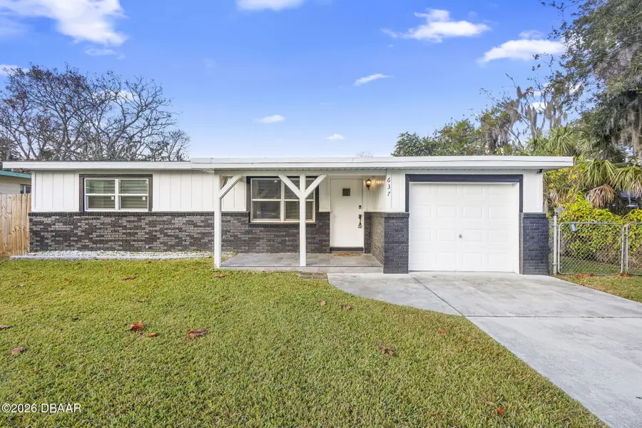 637 Ash Avenue, Daytona Beach, FL 32117 - #2