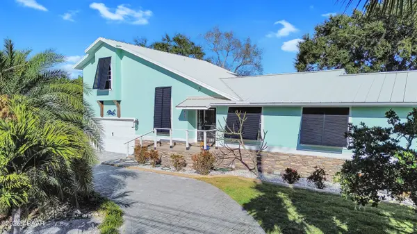 425 N Riverside Drive, Edgewater, FL 32132