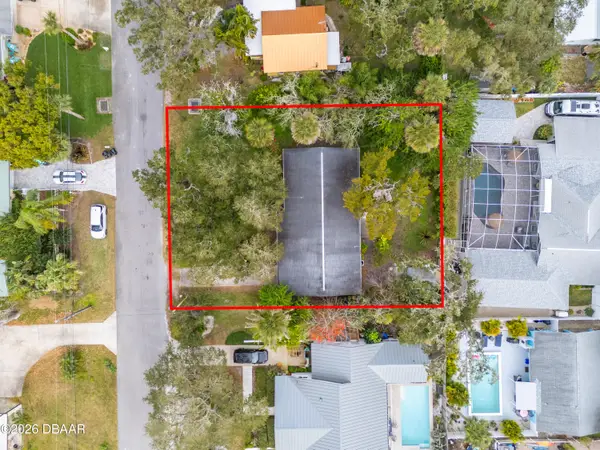 607 Goodwin Avenue, New Smyrna Beach, FL 32169