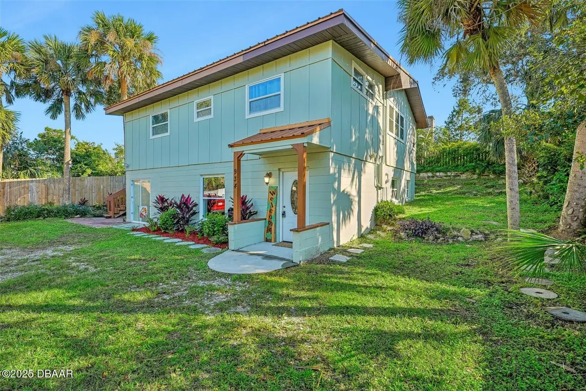 934 N Halifax Avenue, Daytona Beach, FL 32118 - #1