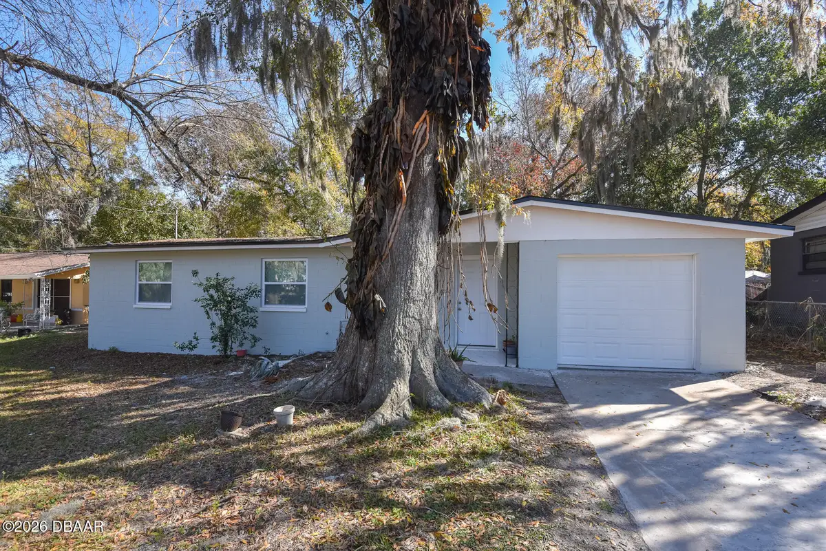 1077 Madison Avenue, Daytona Beach, FL 32114 - #1