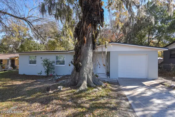 1077 Madison Avenue, Daytona Beach, FL 32114