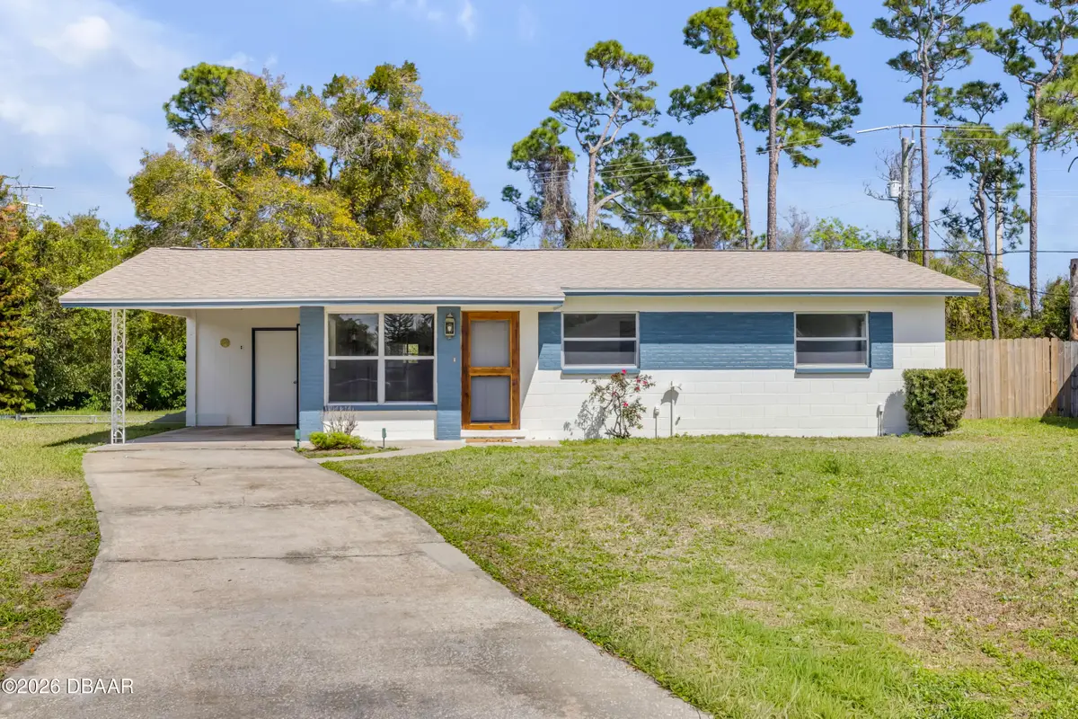546 Cambridge Circle, South Daytona, FL 32119 - #1
