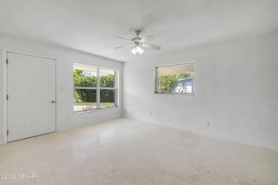 546 Cambridge Circle, South Daytona, FL 32119 - #3