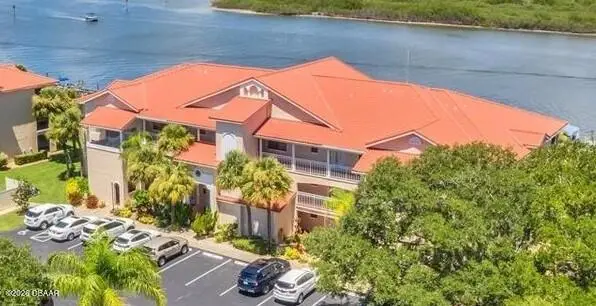 460 Bouchelle Drive #201, New Smyrna Beach, FL 32169