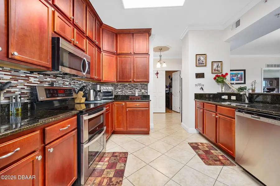 2801 S Ridgewood Avenue #712, South Daytona, FL 32119 - #3