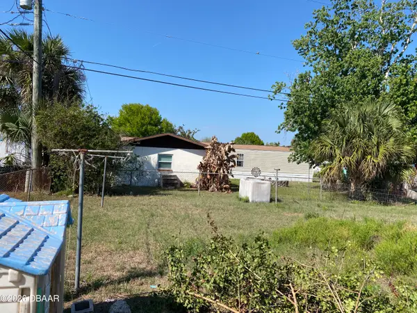 144 Hann Street, Oak Hill, FL 32759