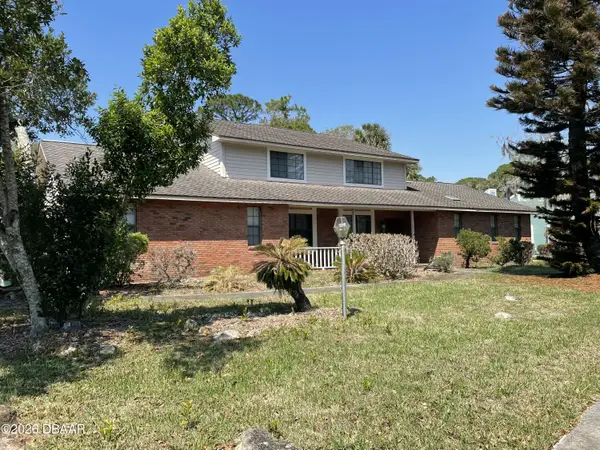 576 Pelican Bay Drive, Daytona Beach, FL 32119