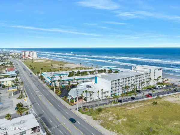 935 S Atlantic Avenue #111, Daytona Beach, FL 32118
