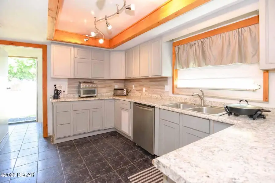 1014 W Samms Avenue, Port Orange, FL 32129 - #2