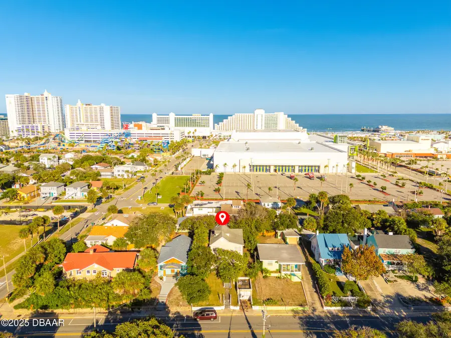 132 N Peninsula Drive, Daytona Beach, FL 32118 - #3