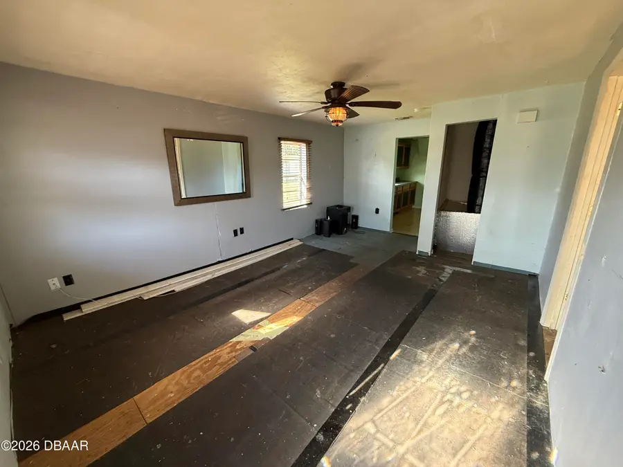 415 N Duss Street, New Smyrna Beach, FL 32168 - #3