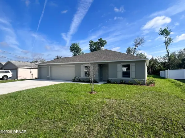 28 Putter Drive, Palm Coast, FL 32164