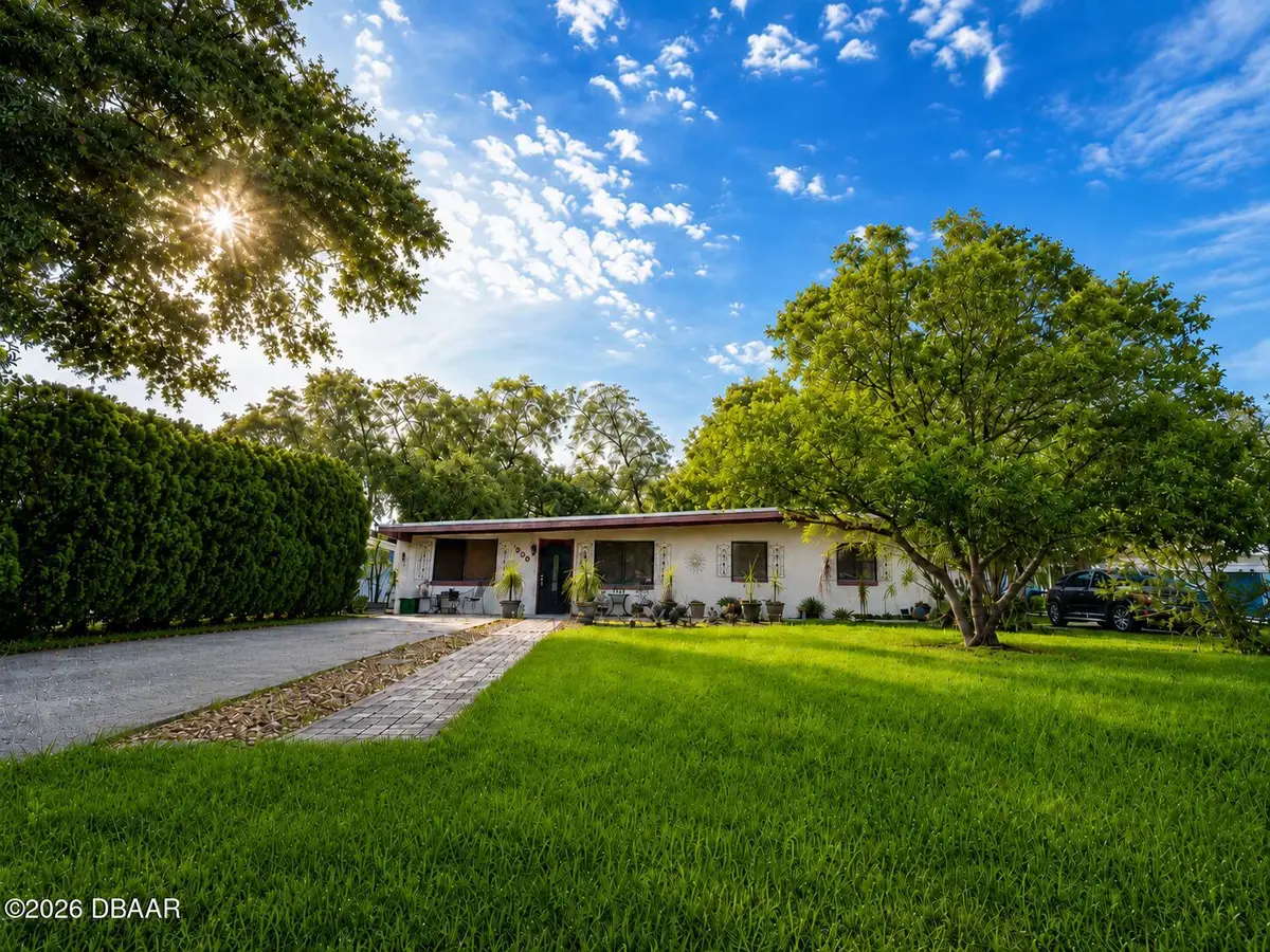 608 Dixie Lane, South Daytona, FL 32119 - #1